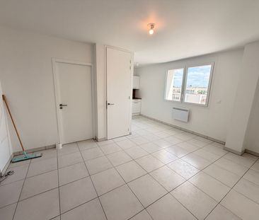 Location Appartement 2 pièces 39m² - Photo 2