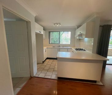 Comfortable & Convenient 2 Bedroom Apartment - Photo 3