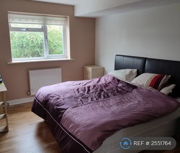 1 bedroom in a house share to rent - Photo 5