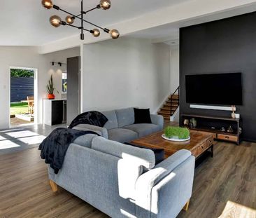 Elevated Harbour Living - Photo 4