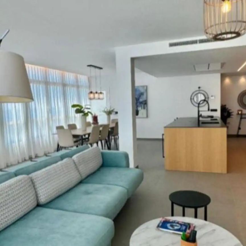 Piso de alquiler en Puerta del Sol, 12, Sol - Photo 1