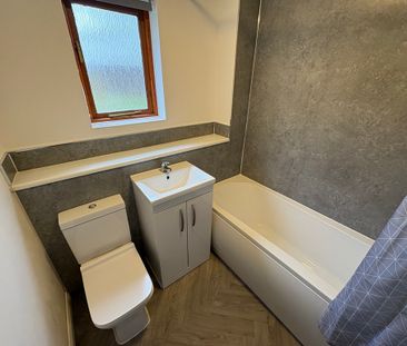 Ffordd Scott, The Fairways Birchgrove, Swansea, SA7 9GD - Photo 4