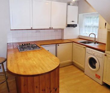 2 bedroom terraced house to rent - Photo 4