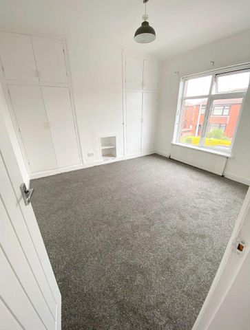 3 bedroom semi-detached house to rent - Photo 4