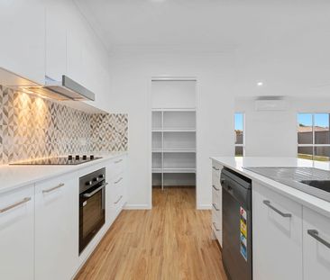 Residence 2/14 Xanadu Place, Mooloolah Valley - Photo 4