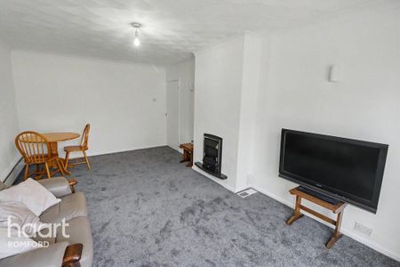 3 bedroom detached bungalow to rent - Photo 3