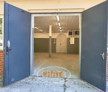 Wolnostojący budynek produkcyjno-mieszkalny - Zdjęcie 3