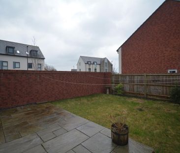 4 bedroom detached house to rent - Photo 1