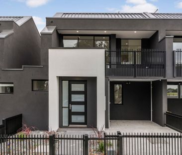 Modern Living in Prime Yarraville Location - Photo 1