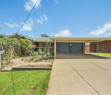 Modern Family Home with Double Garage & Spacious Living - Photo 2