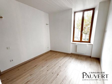 Magnifique Appartement T3 Traversant de 56m² 1er étage, Centre-ville de Belpech - Photo 3