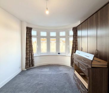 4 bedroom terraced house to rent - Photo 5