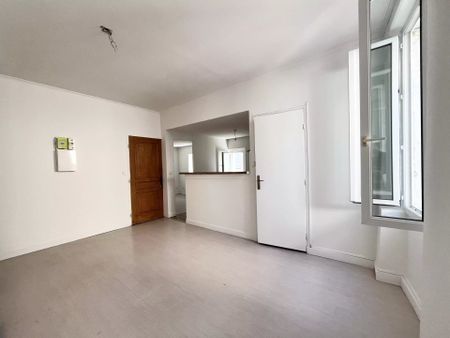 Location Appartement 2 pièces 33m² LA CIOTAT 13600 - Photo 3