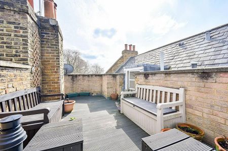 3 bedroom flat to rent - Photo 5