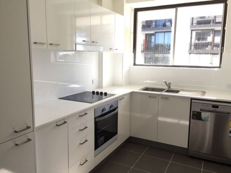 17/22-28 Wellington Street, 2026, Bondi Nsw - Photo 4