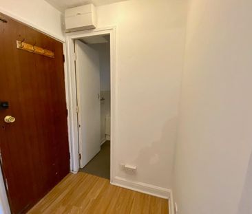 Studio to rent - Photo 6