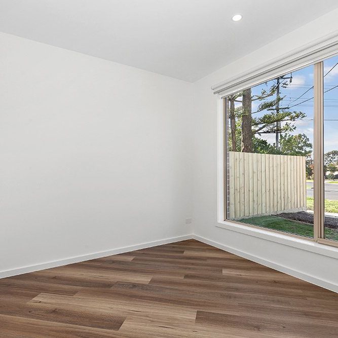1/10 Tuppal Place, Keilor East VIC 3033 - Photo 1