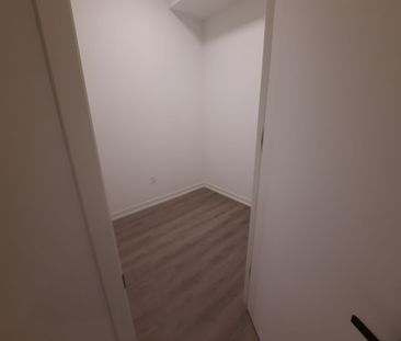 For Lease - 8 Interchange Way Unit# 3615, Vaughan, Ontario - Photo 5