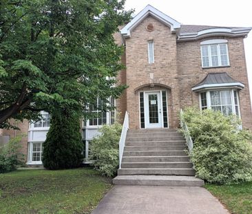 Boul. Iberville, J6A 7R2, Repentigny - Photo 1