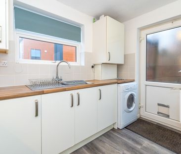 Albert Street, Chorley, PR7 2TY - Photo 3