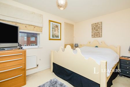 3 bedroom house to rent Crystal Close, Mickleover, Derby, DE3 - Photo 3