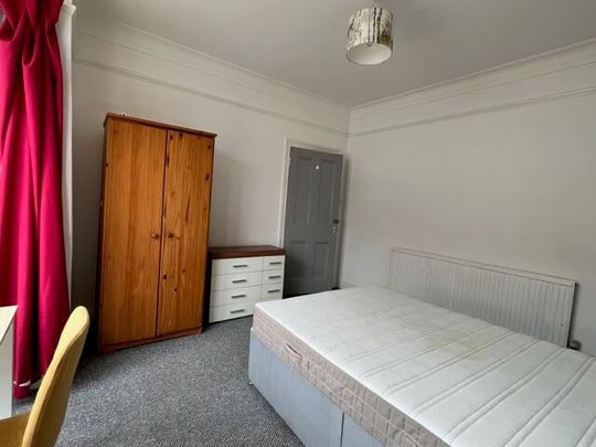 4 Bedroom | 2 Abingdon Road, PL4 6HY - Photo 1