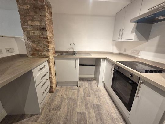2 bedroom flat to rent - Photo 1