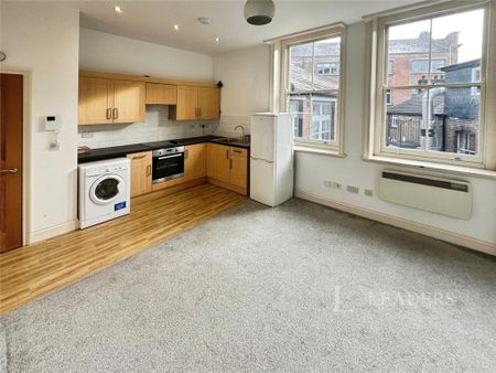 Studio to rent - Photo 5