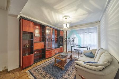 Alquiler de piso en Calle Félix Aramburu - Photo 2