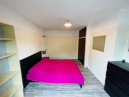 Room in a Shared House, St. James's Road, CR0 - Photo 2