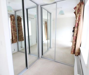 Westmount Close, The Hamptons, Worcester Park - Photo 4