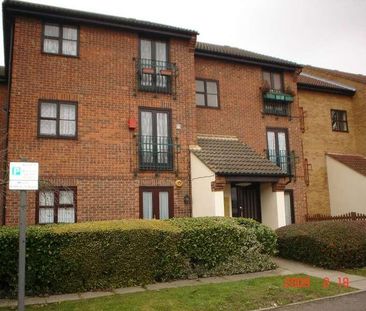 Shafter Road, Dagenham, RM10 - Photo 2