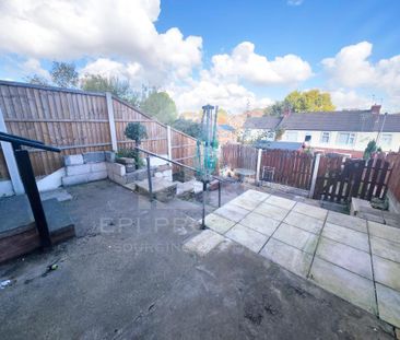 3 bedroom terraced house to rent - Photo 5