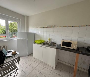 Location Appartement 4 pièces Meublé 73m² HEROUVILLE ST CLAIR 14200 - Photo 6