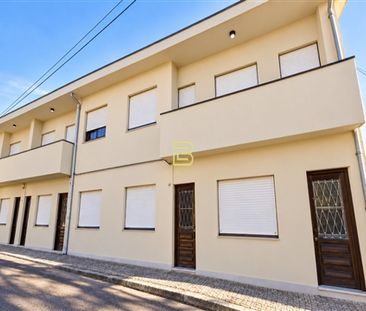Andar de Moradia T2 - Photo 1