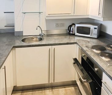 1 bedroom studio apartment to rent - Photo 5