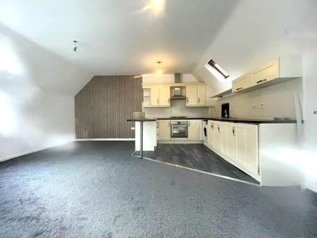 2 bedroom coach house to rent - Photo 3