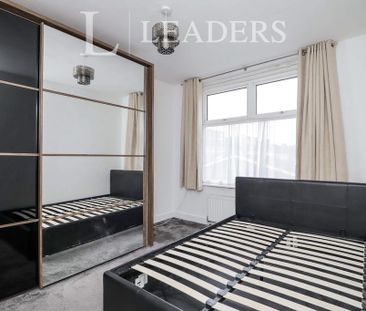 5 bedroom semi-detached house to rent - Photo 5