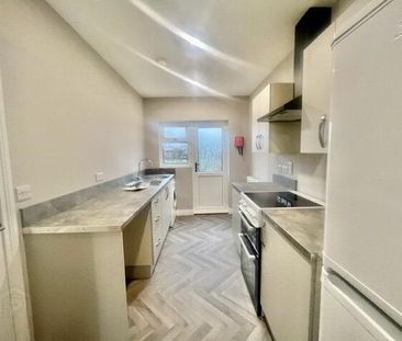 Flat 3, 47 South Parade, Belfast, BT7 2GL - Photo 3