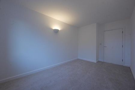 2 Bed Flat, Tanners Hill, SE8 - Photo 3