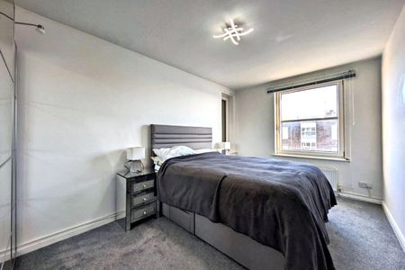 West Parade, WORTHING - Photo 4