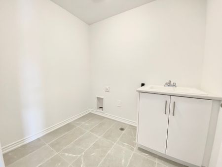 For Lease - 1461 Savoline Boulevard, Milton, Ontario - Photo 5