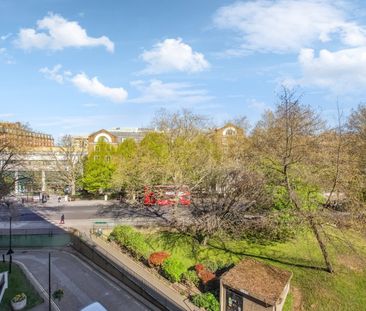 4 Bed Flat, Marlow House, W2 - Photo 1