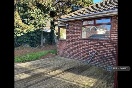 2 bedroom bungalow to rent - Photo 4