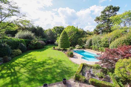 6 bedroom detached house to rent - Photo 5