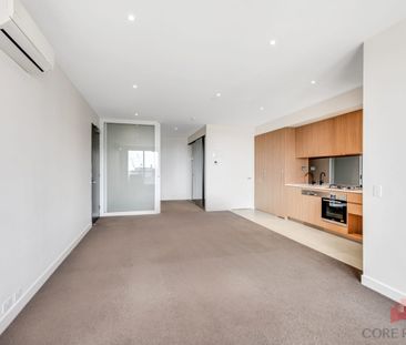 Unfurnished two-bedroom apartment available now - Photo 1