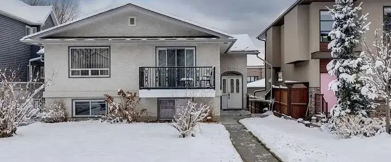 Charming 3 bedroom, 2 bathroom half duplex in Richmond | 2416 25A Street Southwest, Calgary - Photo 1