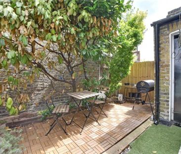 3 bedroom terraced house to rent - Photo 1