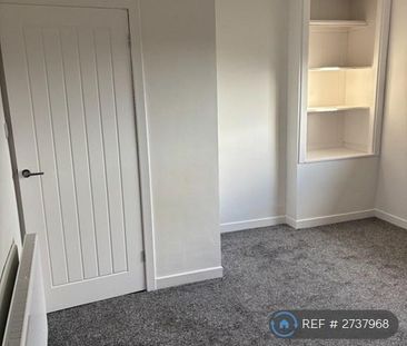 3 bedroom terraced house to rent - Photo 6