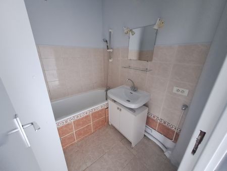 Location Appartement 2 pièces 45m² LIMOGES 87000 - Photo 3